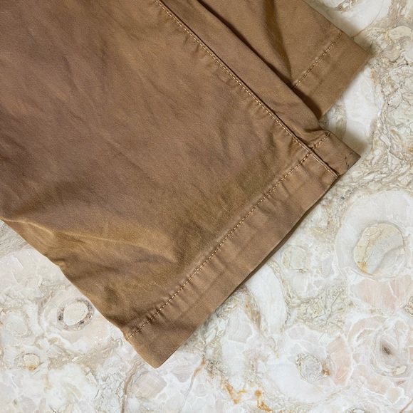 American Eagle distressed Classic khaki Relaxed Straight Extreme Flex 32 x 36 - Picture 5 of 8